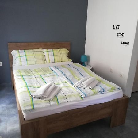 Apartment By The Sea,Neoi Epivates Beach, Thessaloniki ネオイ・エピヴァタイ エクステリア 写真