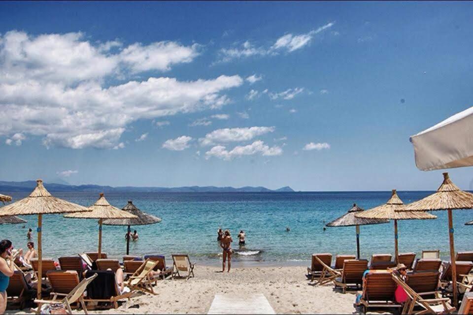 Apartment By The Sea,Neoi Epivates Beach, Thessaloniki ネオイ・エピヴァタイ エクステリア 写真