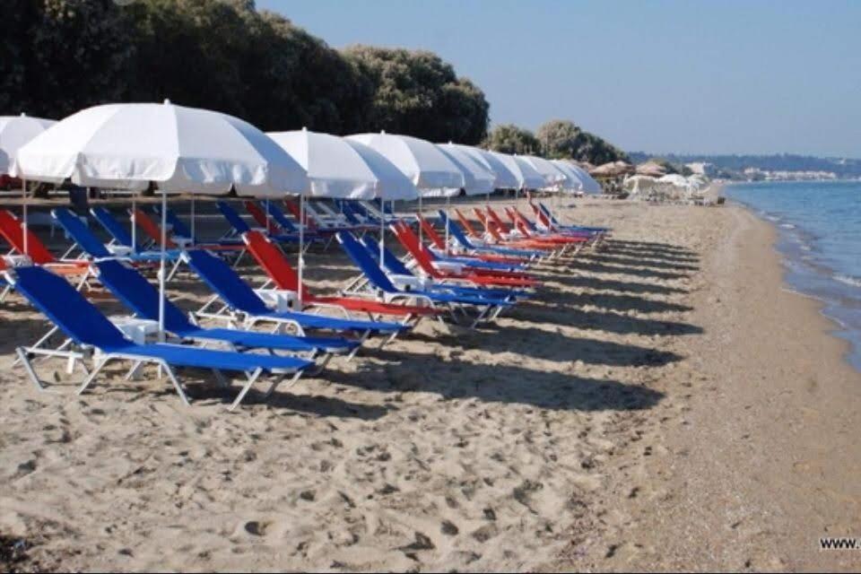 Apartment By The Sea,Neoi Epivates Beach, Thessaloniki ネオイ・エピヴァタイ エクステリア 写真