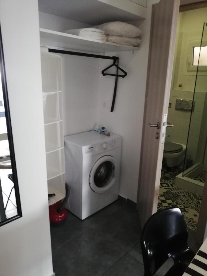 Apartment By The Sea,Neoi Epivates Beach, Thessaloniki ネオイ・エピヴァタイ エクステリア 写真