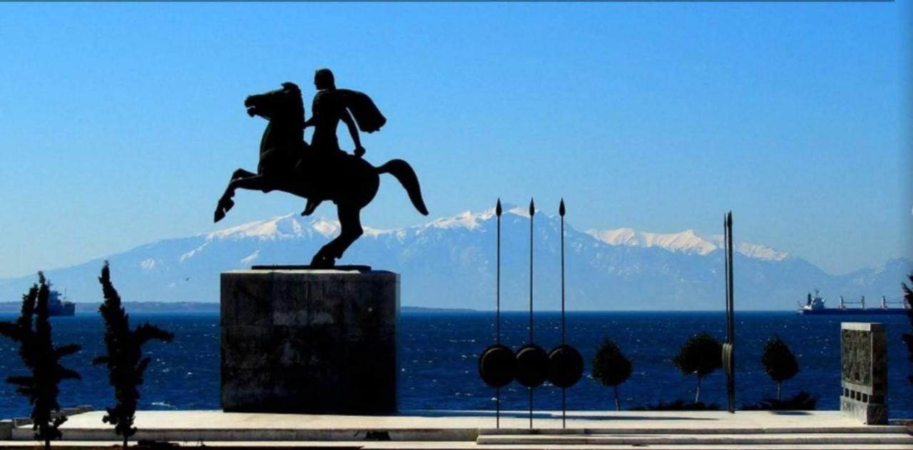 Apartment By The Sea,Neoi Epivates Beach, Thessaloniki ネオイ・エピヴァタイ エクステリア 写真