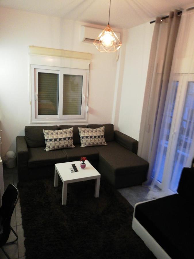 Apartment By The Sea,Neoi Epivates Beach, Thessaloniki ネオイ・エピヴァタイ エクステリア 写真